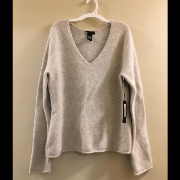 NWT Carole Little Angora Wool V-neck Beige Sweater - Picture 1 of 6